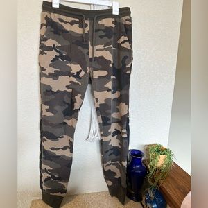 Express Camo Joggers - Size M